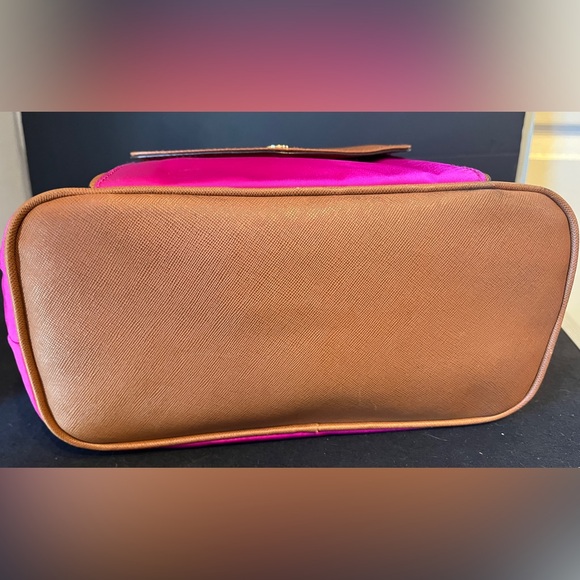 Michael Kors Jet Set Leather trimmed Nylon pocket tote - Picture 12 of 12